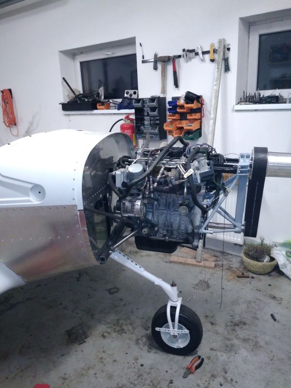 1.2-TSi-motor-konverze-v-letadle-NG.jpg
